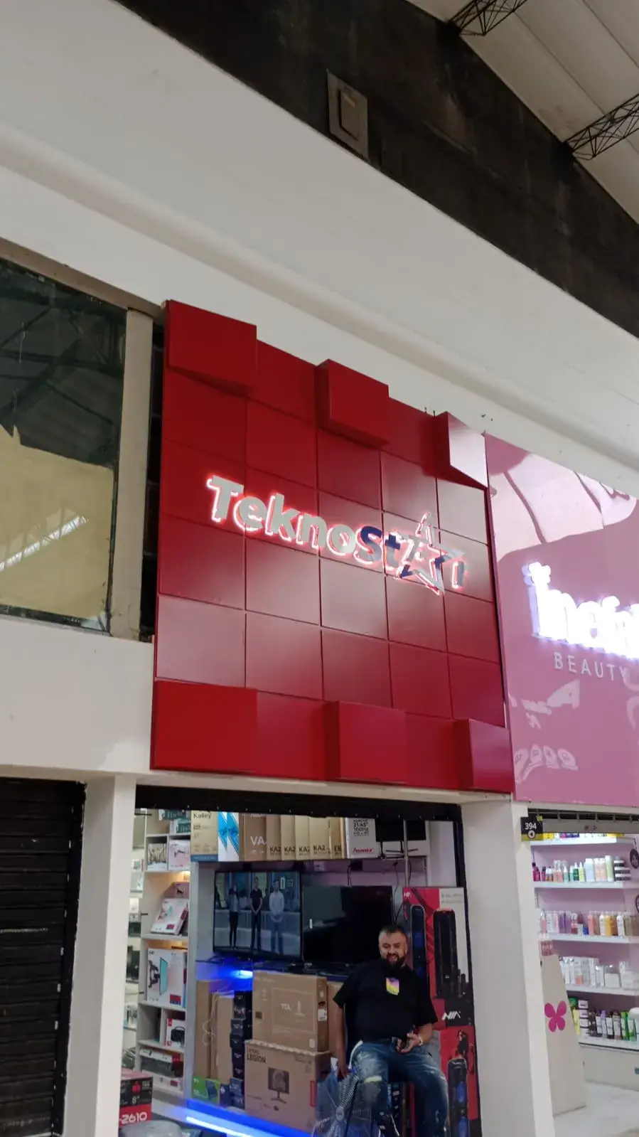 Teknostar — Halo LED · Medellín
