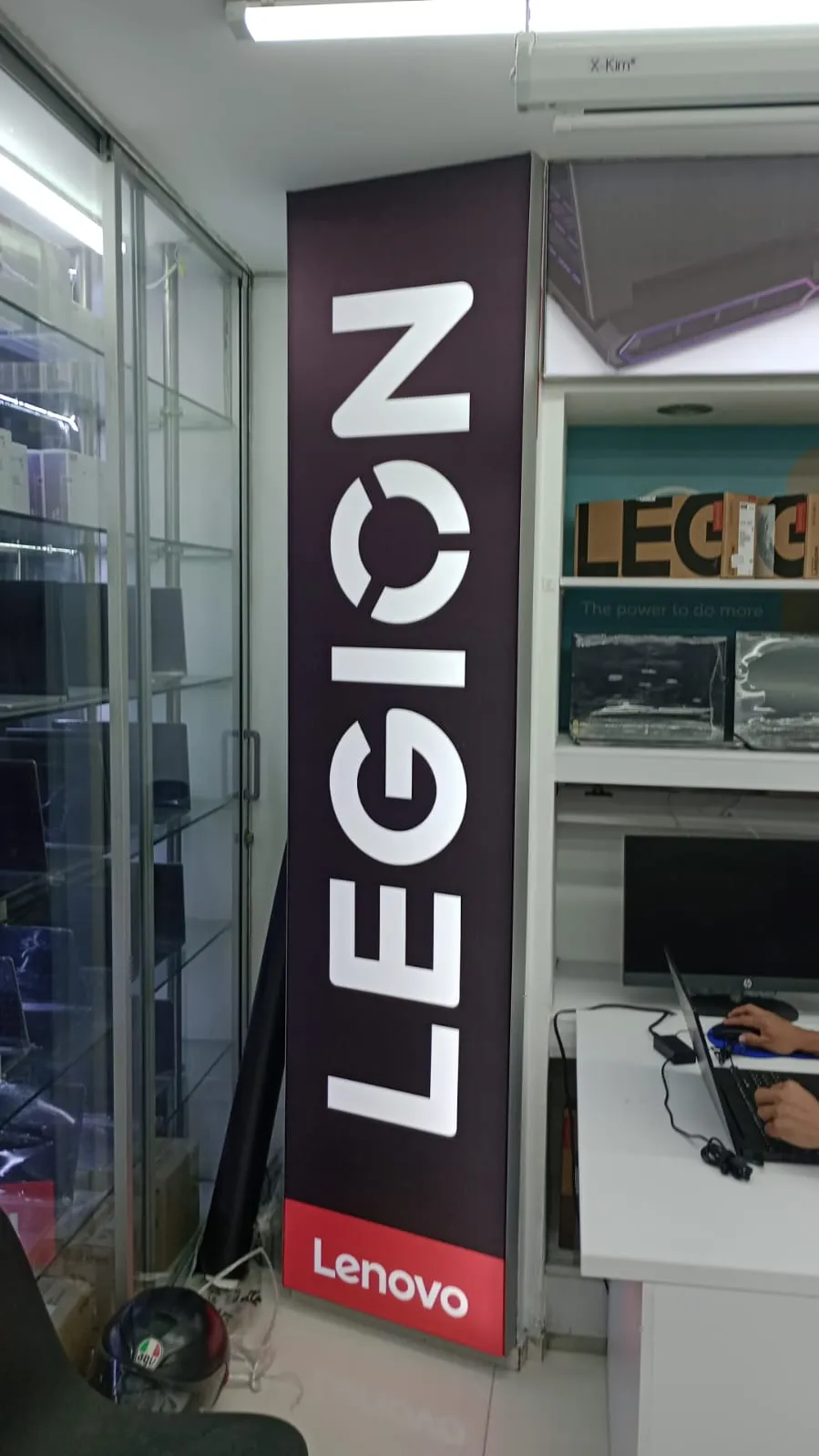 Lenovo — Easybox® · Medellín
